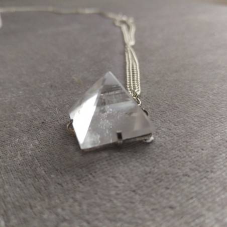 Pendant PYRAMID of Hyaline Quartz Rock CRYSTAL Necklace Crystal Healing−3